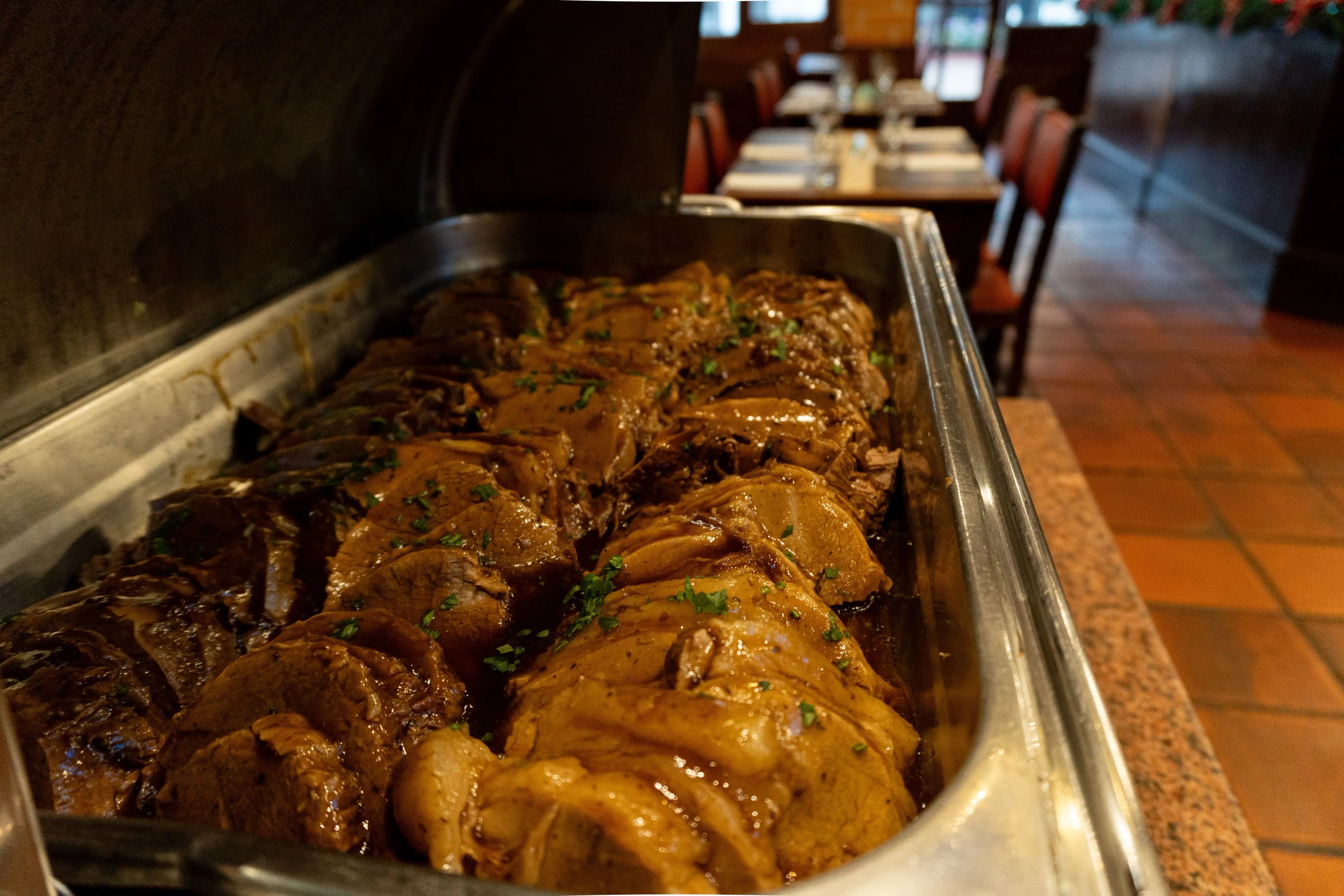 Buffet de café da manhã e restaurante